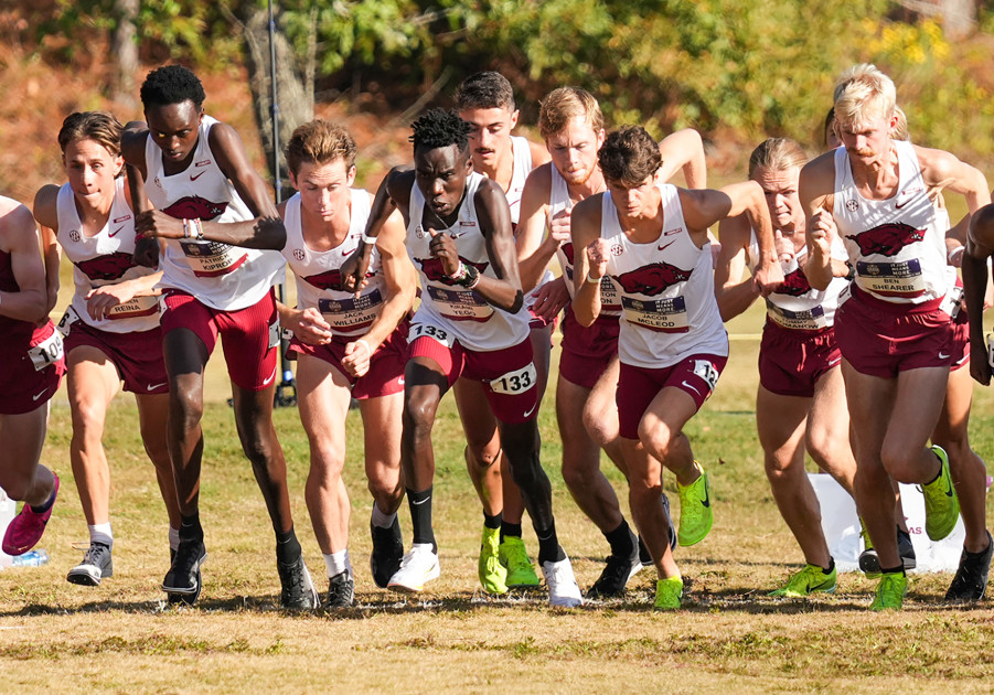 Los Razorbacks No. 7 regresan a Panorama Farms para correr por el campeonato de la NCAA