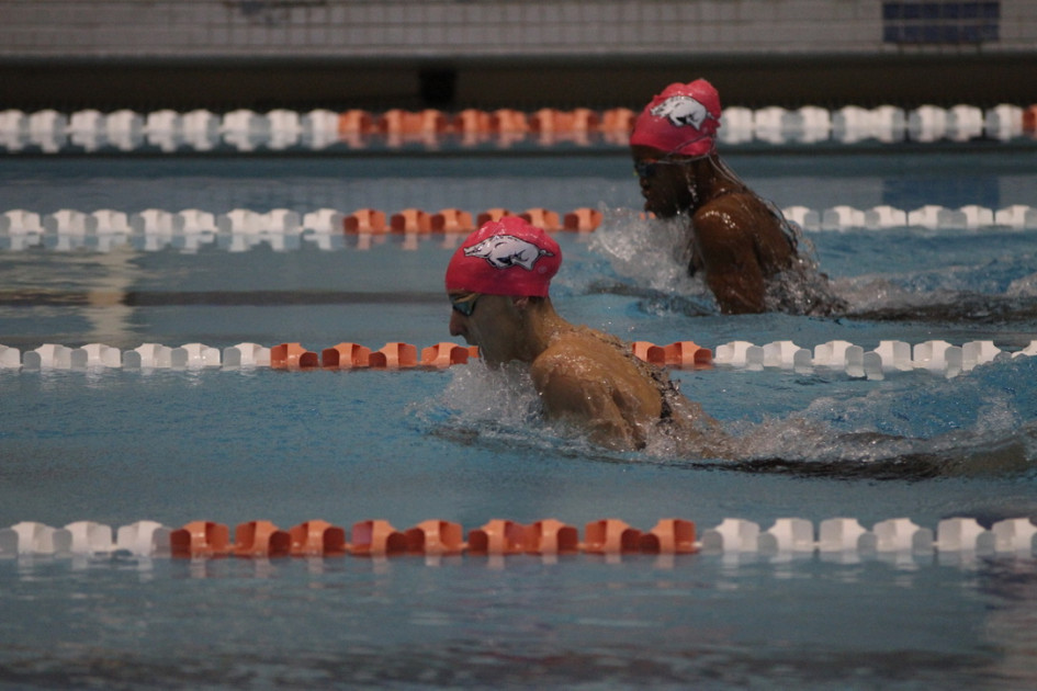 Razorbacks Dominate Orange Bowl Classic - Vimarsana News