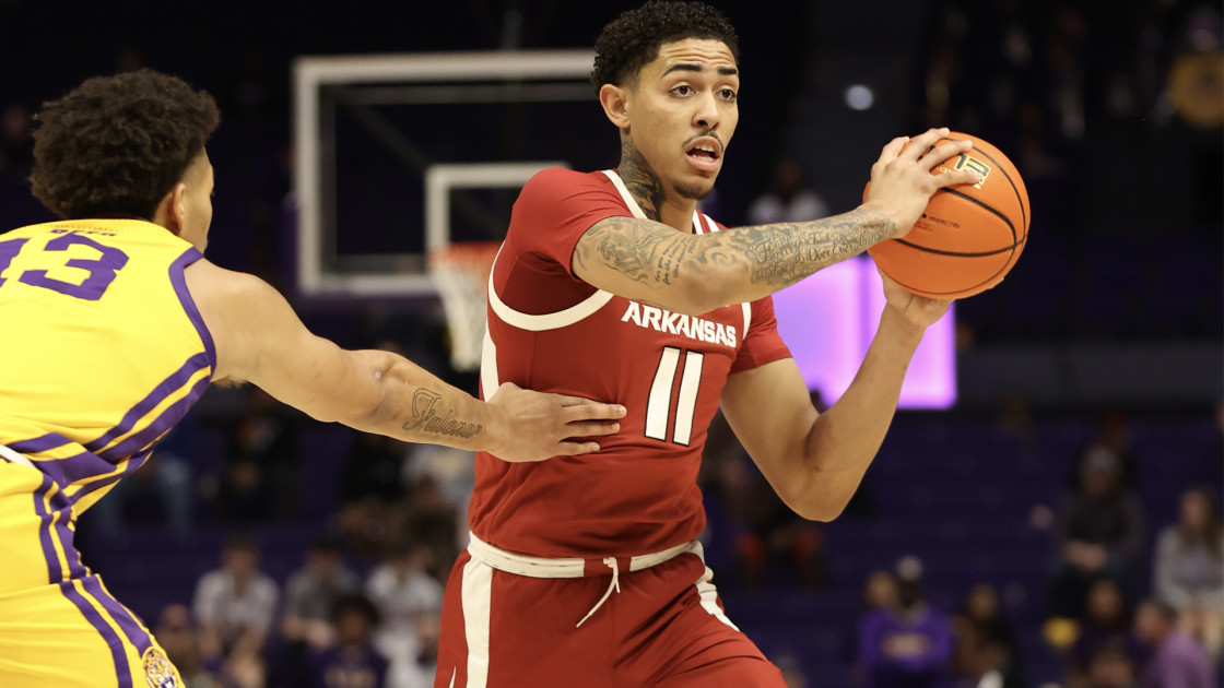 Arkansas Stumbles at LSU - Vimarsana News