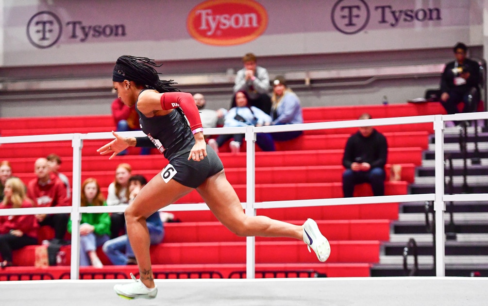 No. 1 Arkansas hosts talented field in Tyson Invitational - Vimarsana News