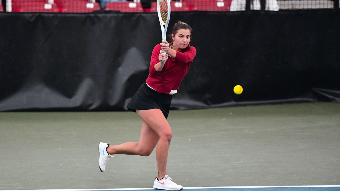 Razorbacks Fall to Grand Canyon On the Road - Vimarsana News