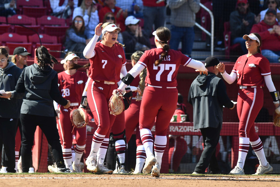 Camenzind, Leinstock Combine for Shutout to Even Series with #20 Mississippi State - Vimarsana News
