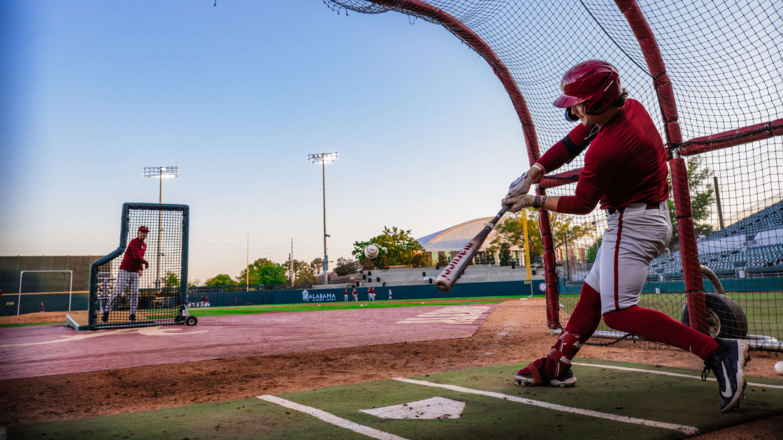 Hogs Head to T-Town for SEC Weekend Road Series - Vimarsana News
