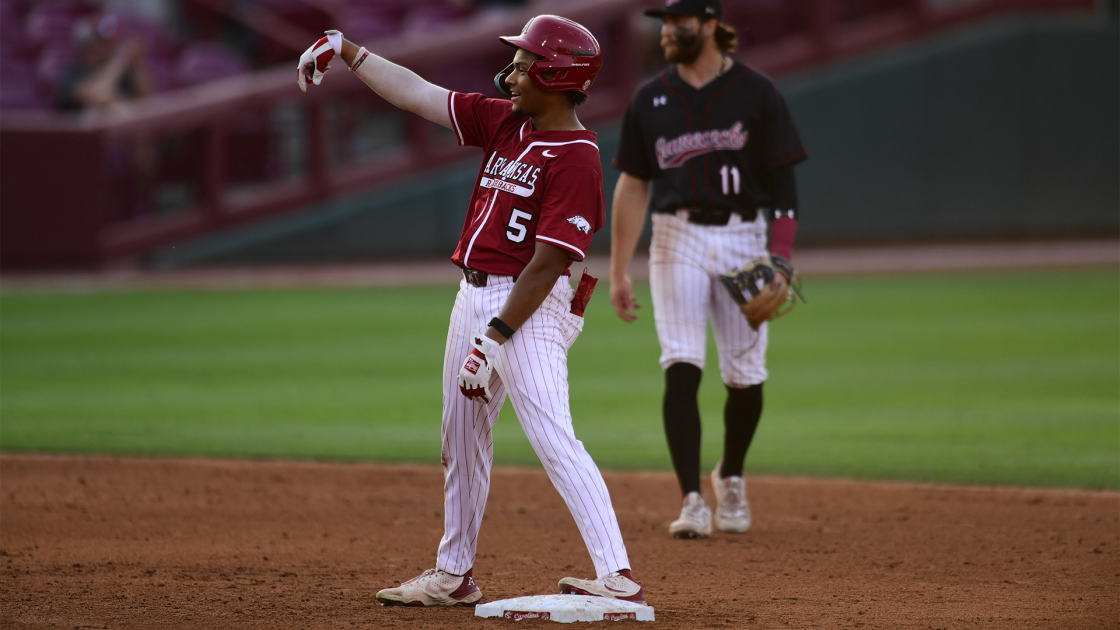 #2 Arkansas Splits Saturday's Doubleheader to Clinch Road Series Win at #20 South Carolina - Vimarsana News