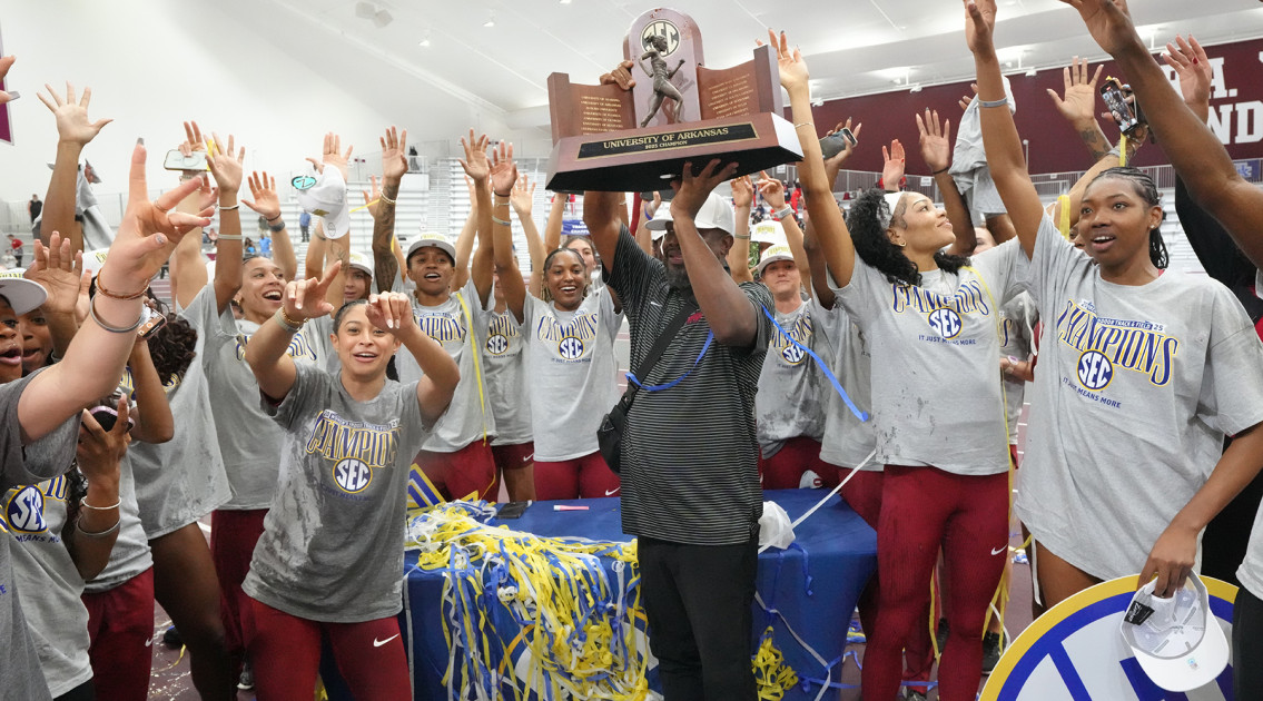 No. 1 Arkansas captures 11th consecutive SEC Indoor title