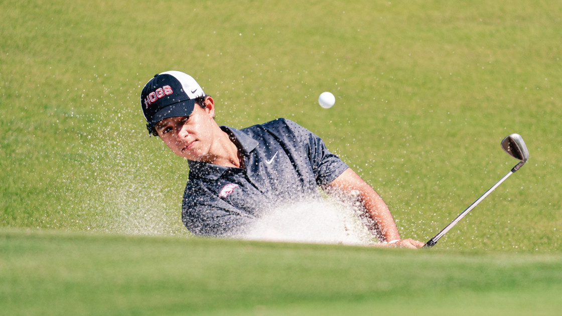 #8 Arkansas in 2nd Place at Watersound Invitational After 2 Rds