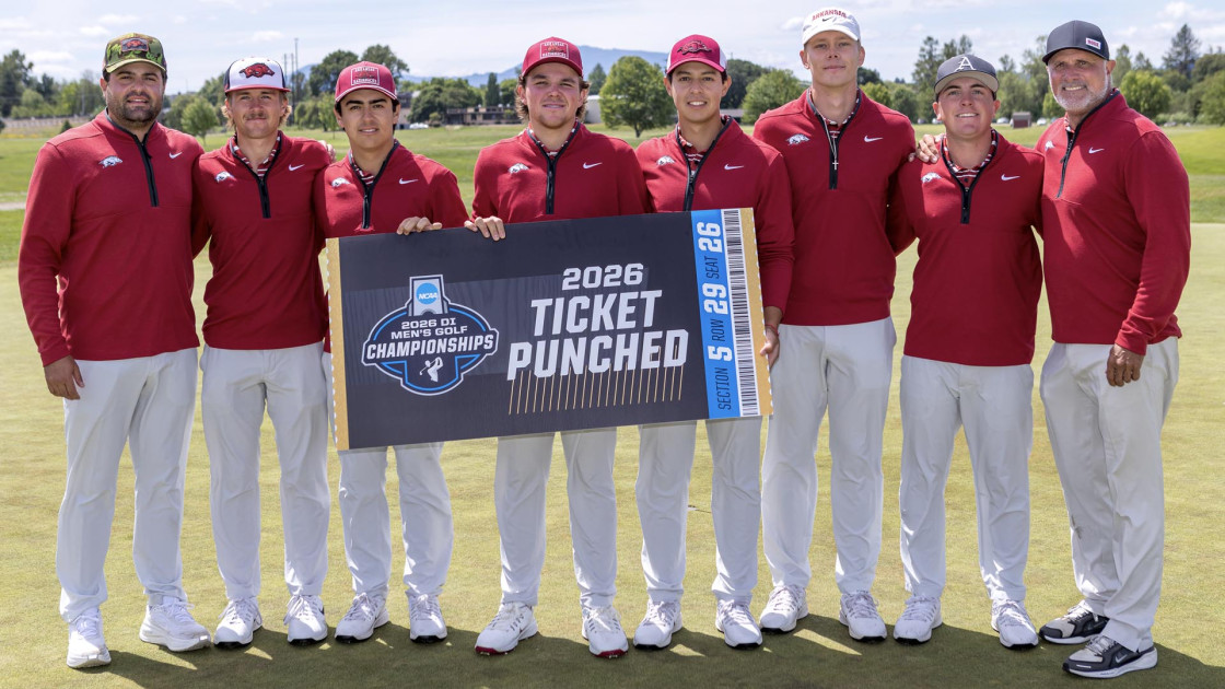 Arkansas Advances to NCAA Championship