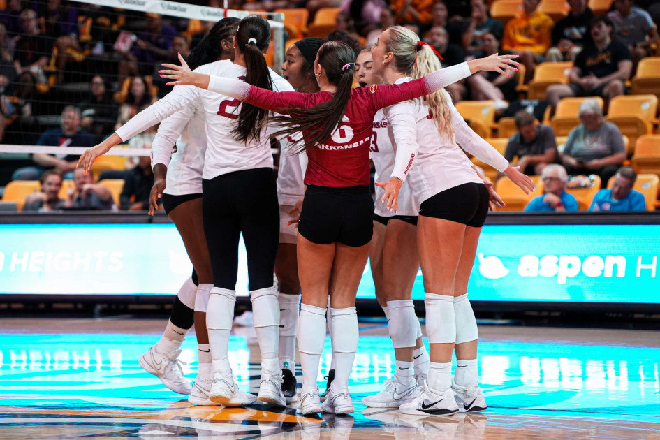 Arkansas Secures Two Sweeps on Friday