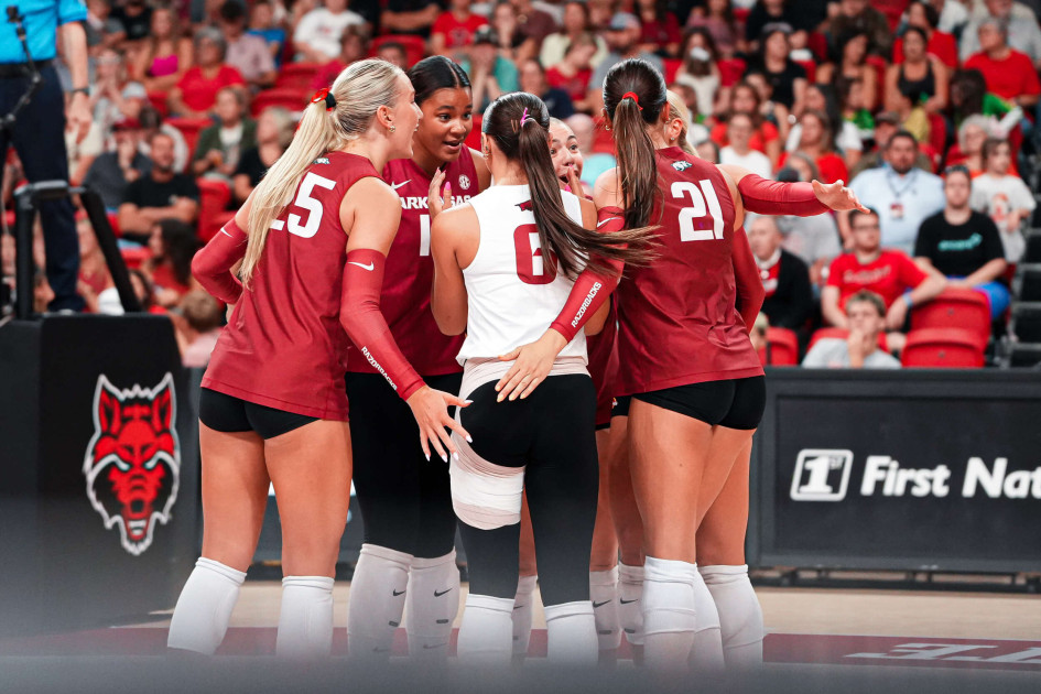 Razorbacks Sweep Red Wolves in First Trip to Jonesboro