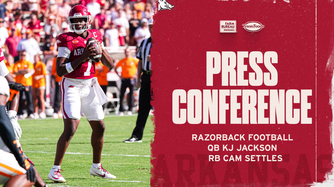 Jackson, Settles discuss Hogs’ setback against Vols