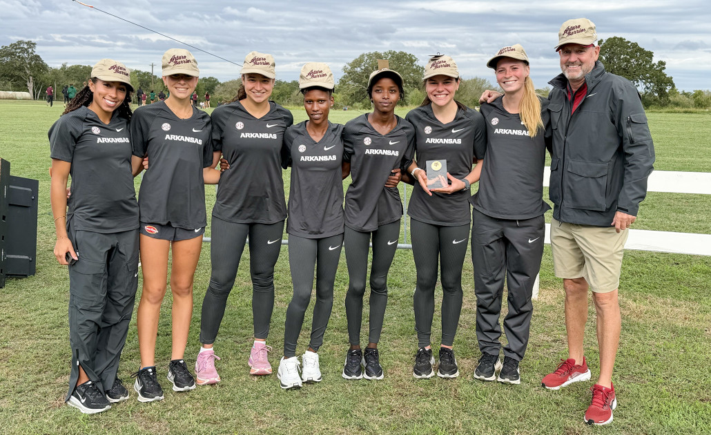 Razorbacks claim team title in Arturo Barrios Invitational