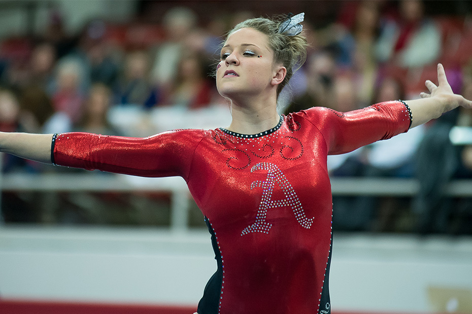 RazorbackGym Behind the Music with Sydnie Dillard