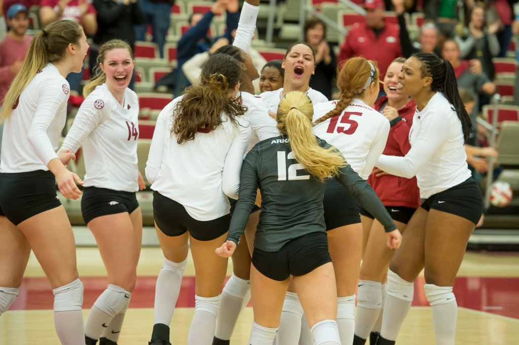 Volleyball Rallies Past Auburn in Five Sets | Arkansas Razorbacks