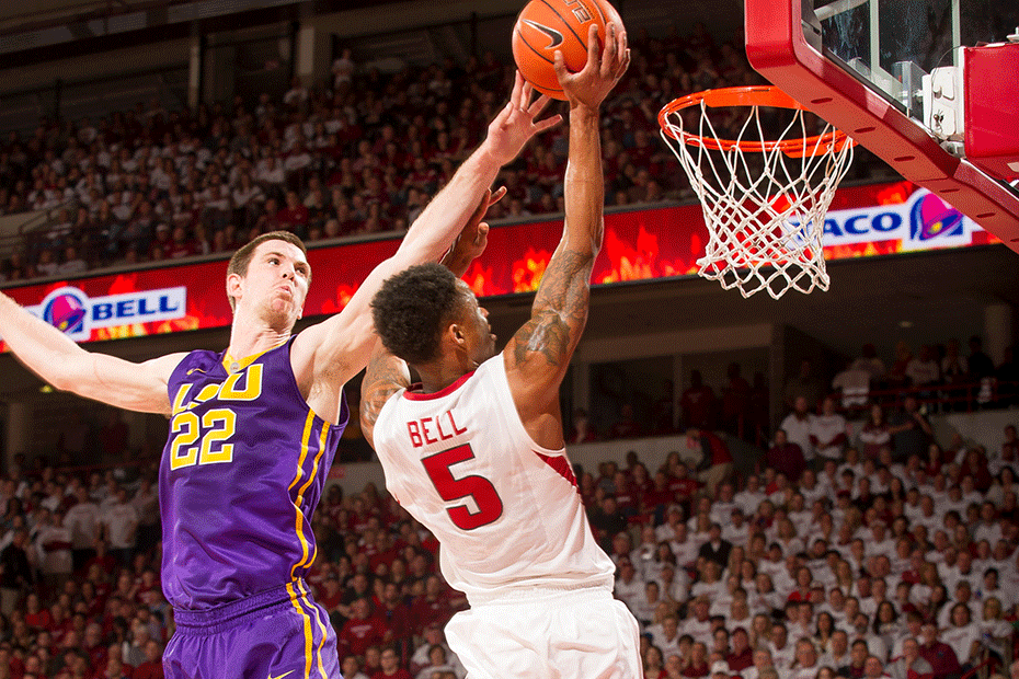 Ben Simmons' LSU defeats Arkansas, NCAA College basketball