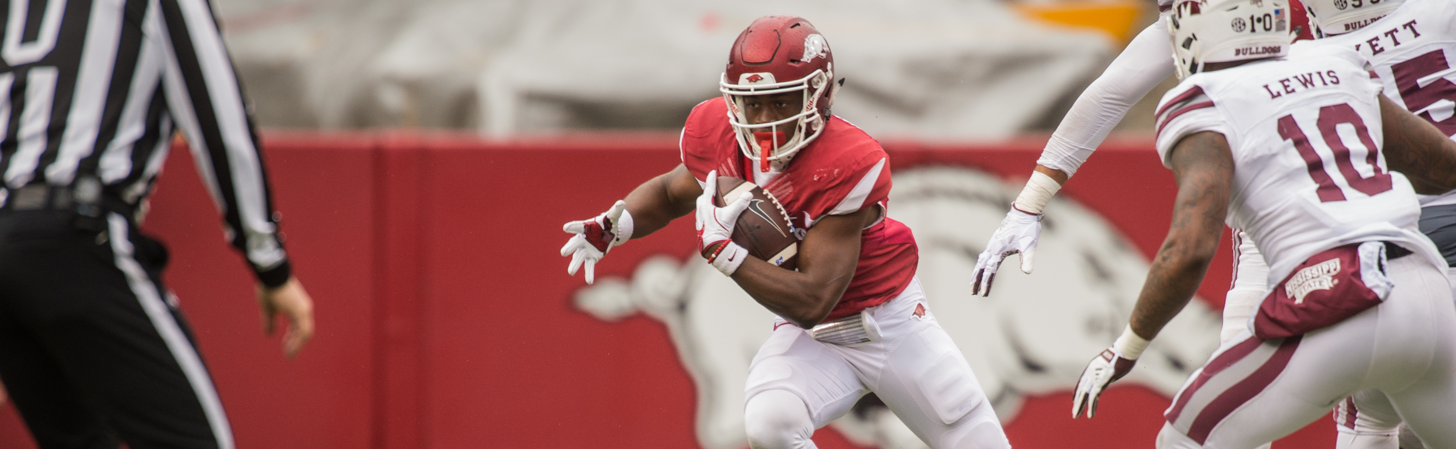 Arkansas' misspelled on T.J. Hammonds' jersey