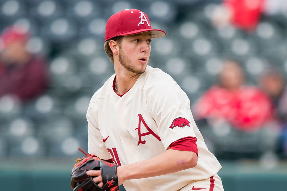 Former Arkansas Razorback Baseball Player Evan Lee Makes Major