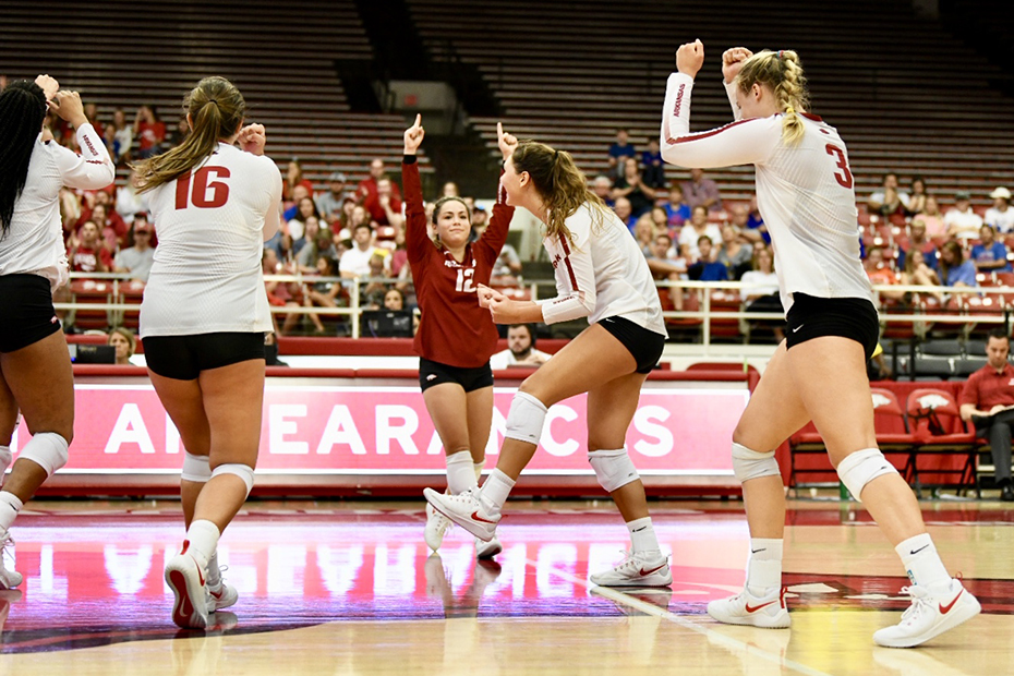 Volleyball Earns Second Sweep in a Week Arkansas Razorbacks