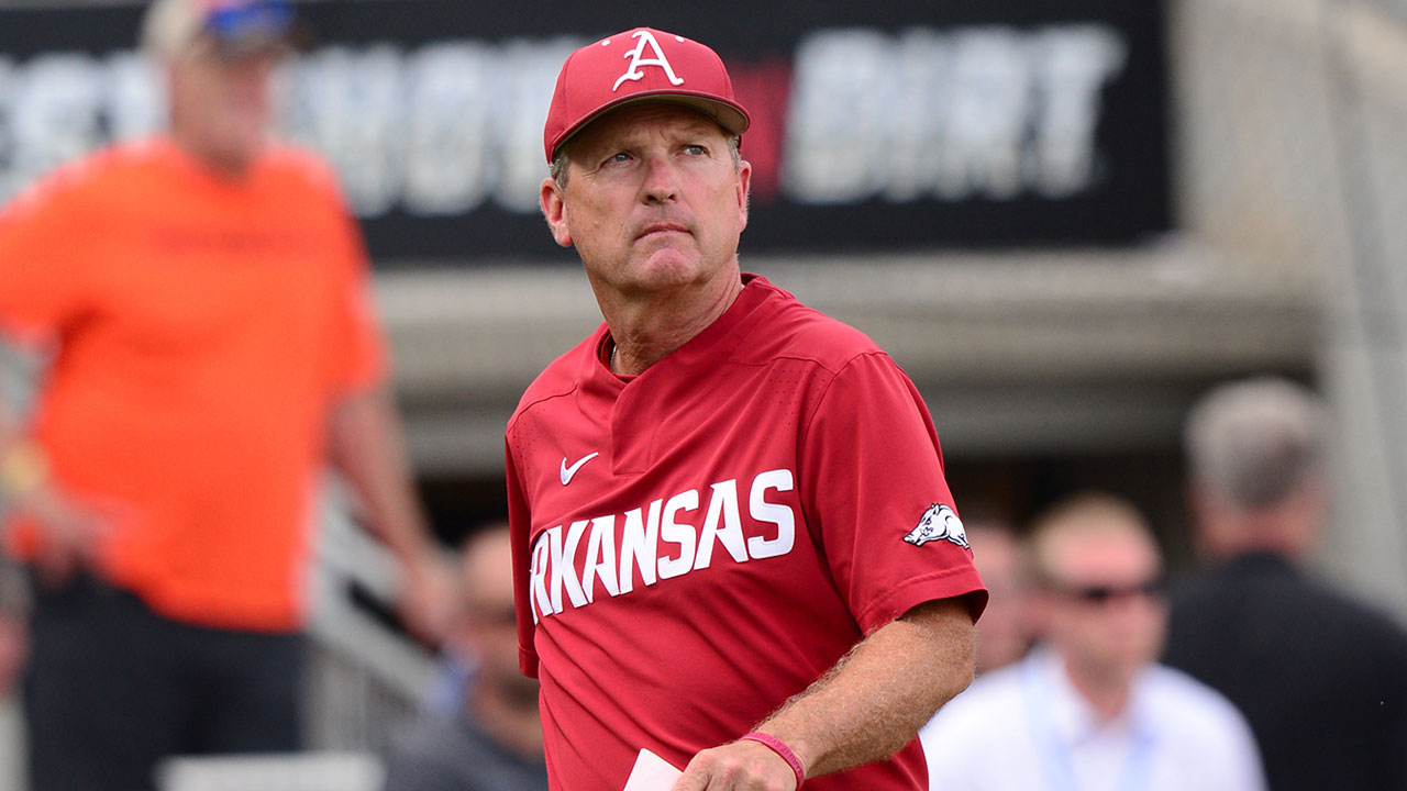 Razorbacks' Dave Van Horn taking full advantage of Junior College