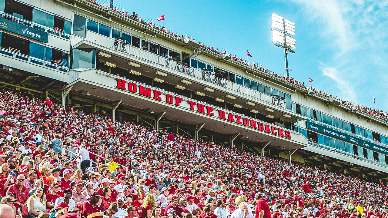 WholeHogSports - Arkansas-Missouri game will move to Arrowhead Stadium in  2020