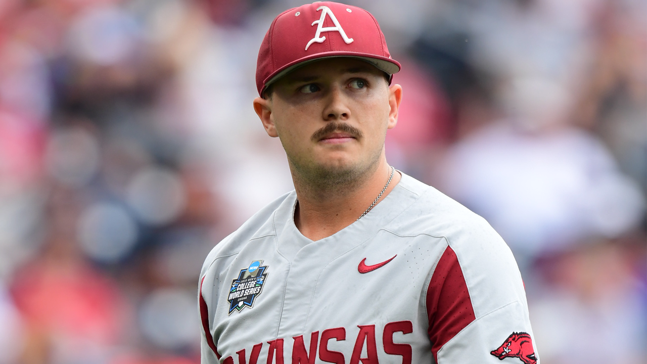 Hogs, 'Horns play Sunday in CWS - Magnolia