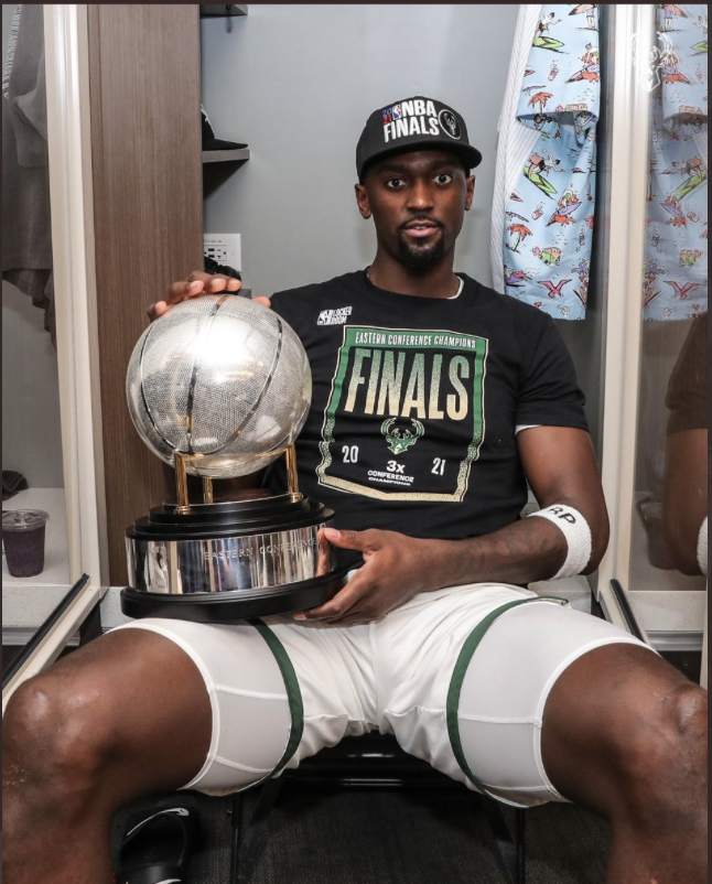 Legend continues to grow for Bucks fan favorite Bobby Portis