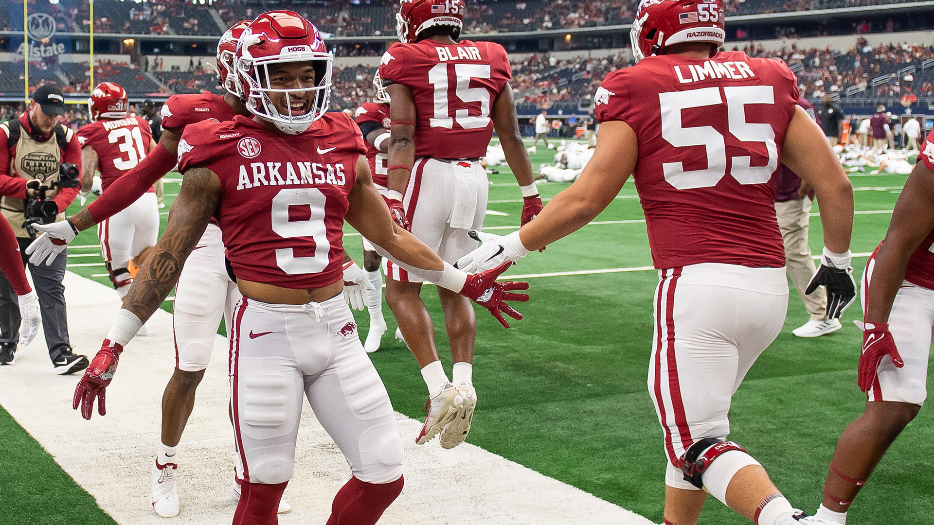 Arkansas' was misspelled on Razorbacks player's jersey on Saturday