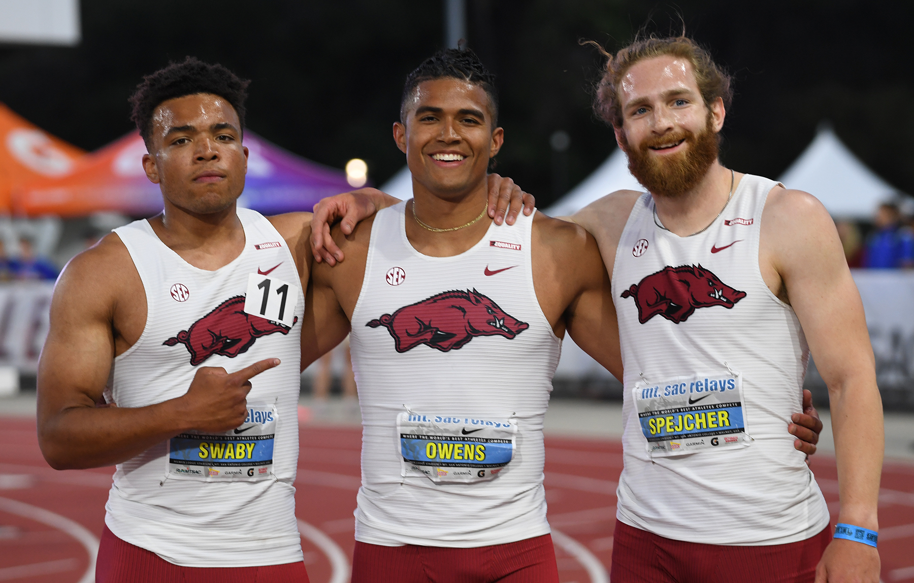 Ayden Owens breaks collegiate record in decathlon with world-leading 8,528  points