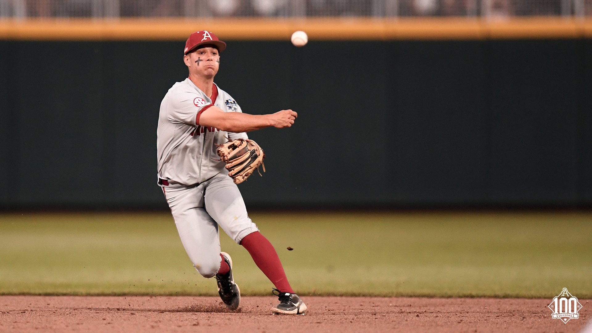 A look at Auburn vs. Arkansas baseball in CWS on June 21, 2022