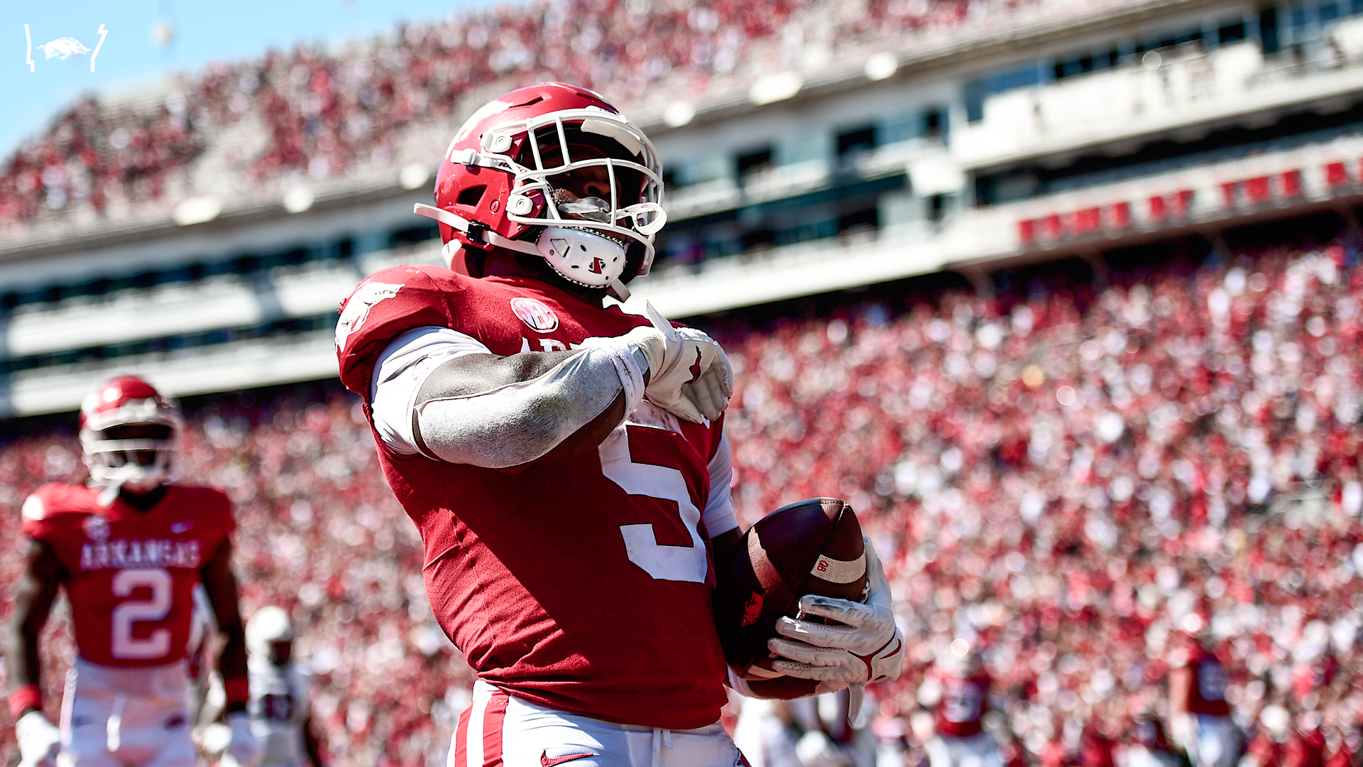 Sanders Headlines Hogs' Preseason All-SEC Selections