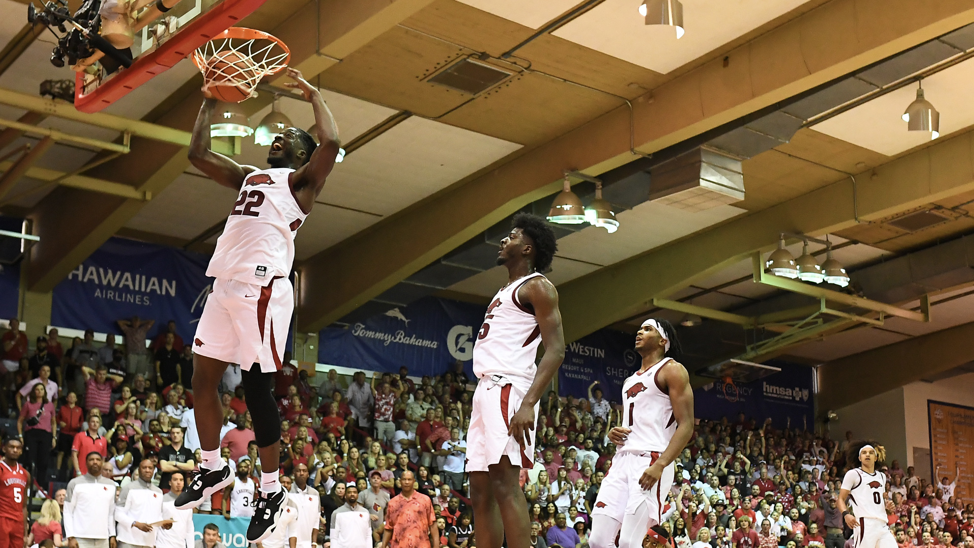 WholeHogSports - Razorbacks blow out Louisville at Maui Invitational