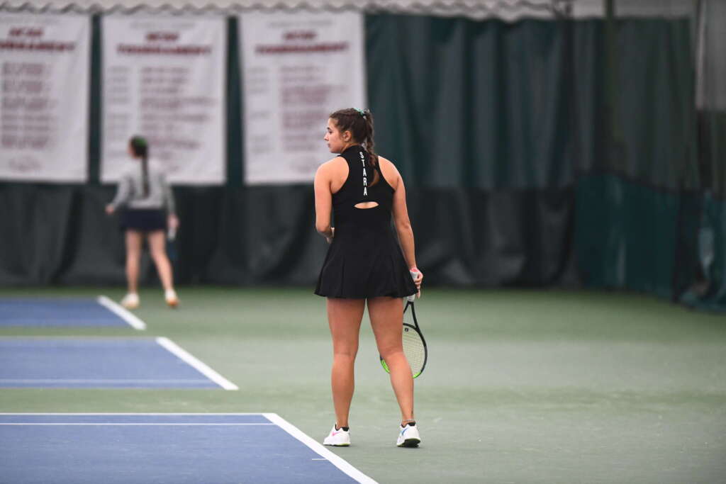 Stara Clinches 4-3 Win Over No. 66 Ole Miss