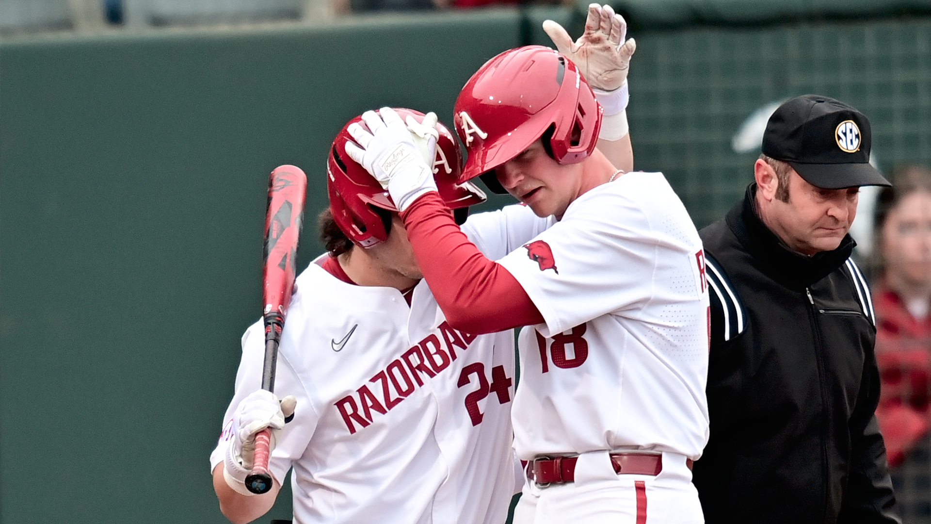 Hogs Return Home for Midweek Game against Mavs