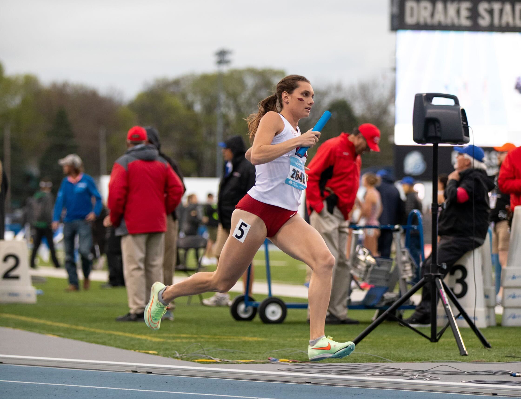 Razorbacks cruise to 4 x 800 victory at Drake Relays | Arkansas