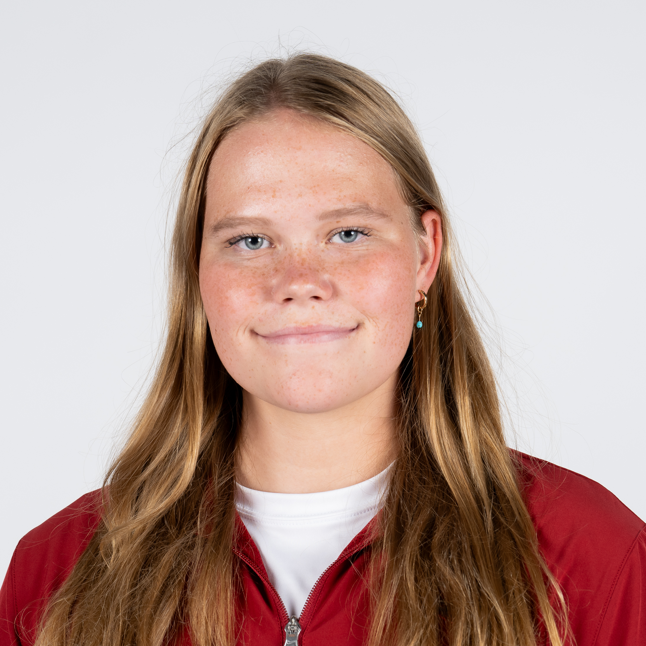 Alma Dahl - Swimming & Diving - Arkansas Razorbacks