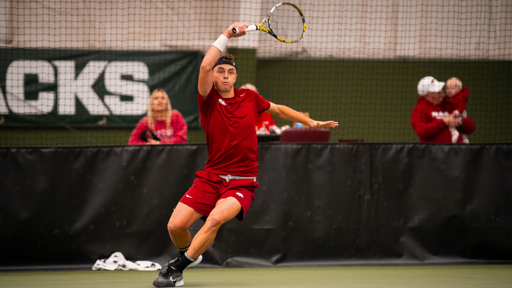 Hogs Head to Knoxville for Sunday Doubleheader Against No. 5 Tennessee, Tennessee Tech
