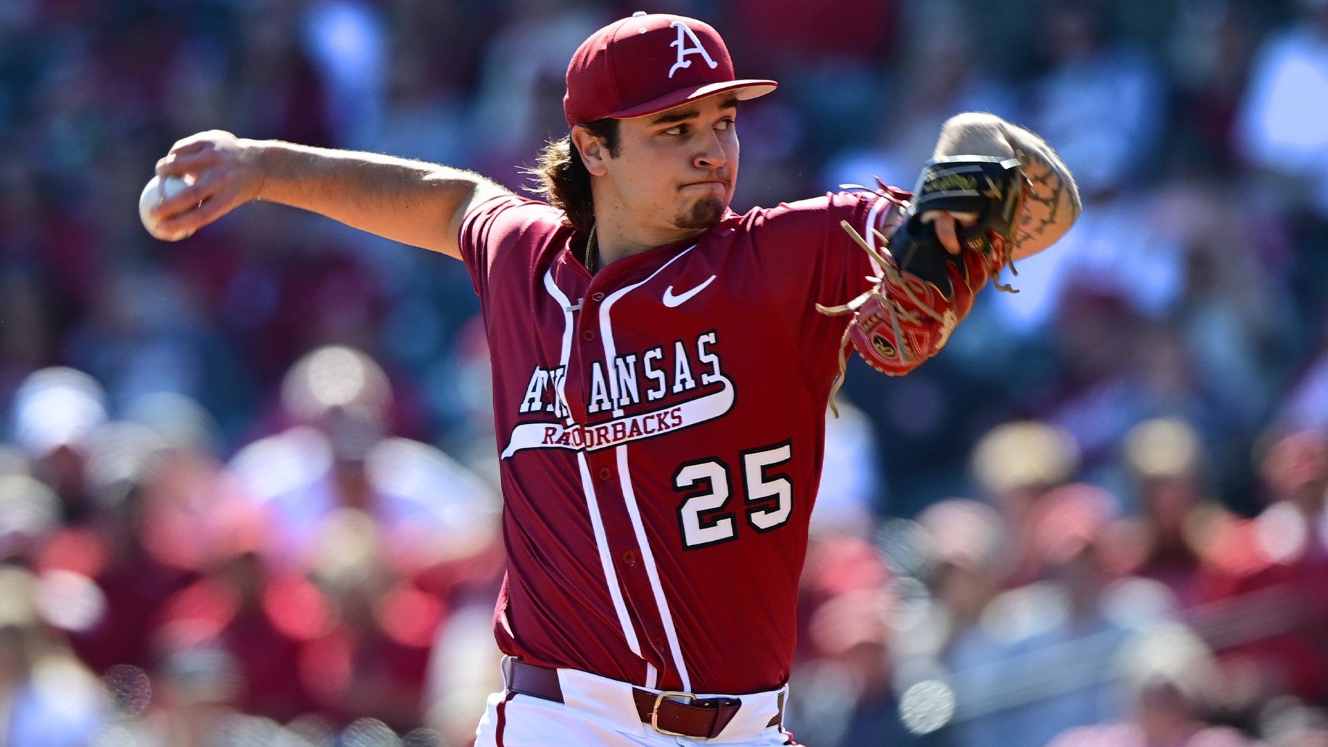 Tygart’s 10 Strikeouts, Diggs’ Dinger Power #2 Arkansas to Series Win