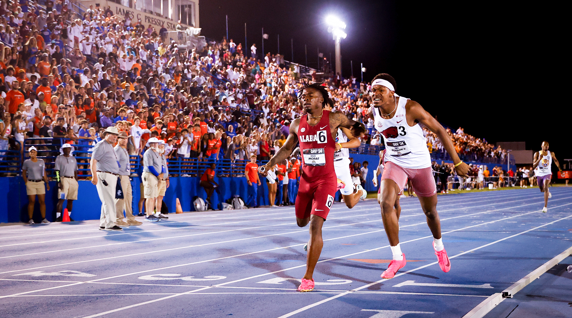 No. 1 Arkansas hosts NCAA West next week, totals 29 entries