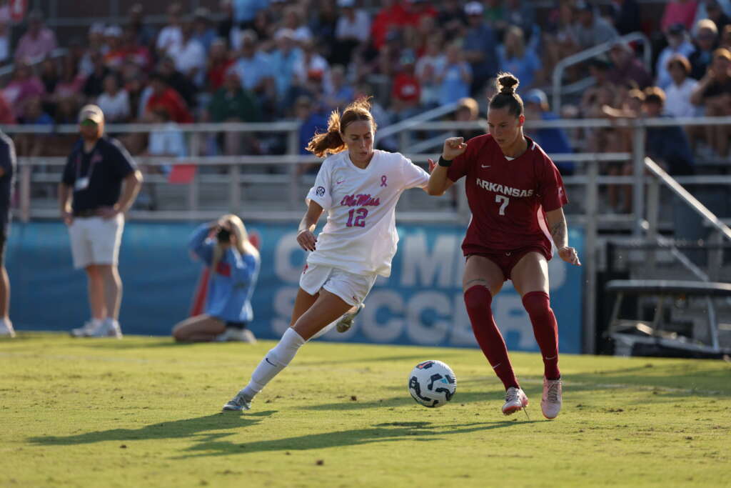 Hogs Take Down Ole Miss, 5-0, in Regular Season Finale