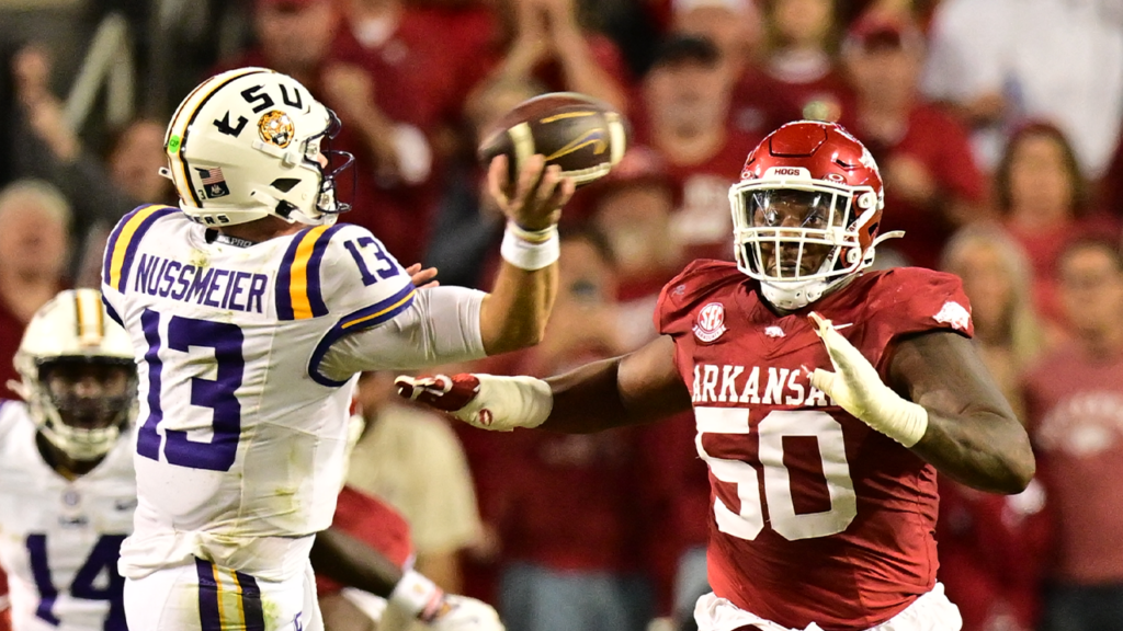 Hogs Fall to No. 8 LSU, 34-10