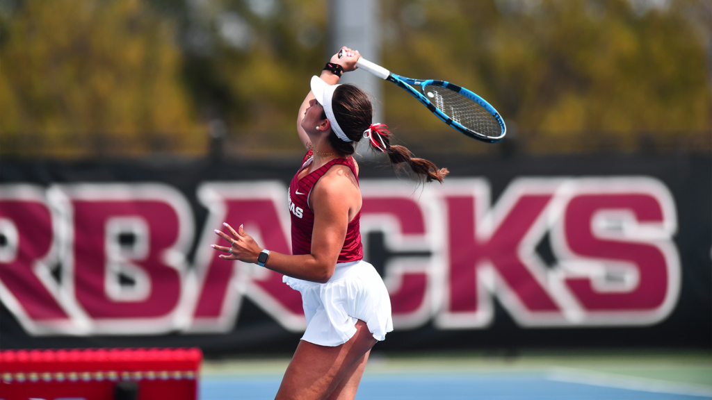 Hogs Set to Travel to Ann Arbor for ITA Sectional Championships