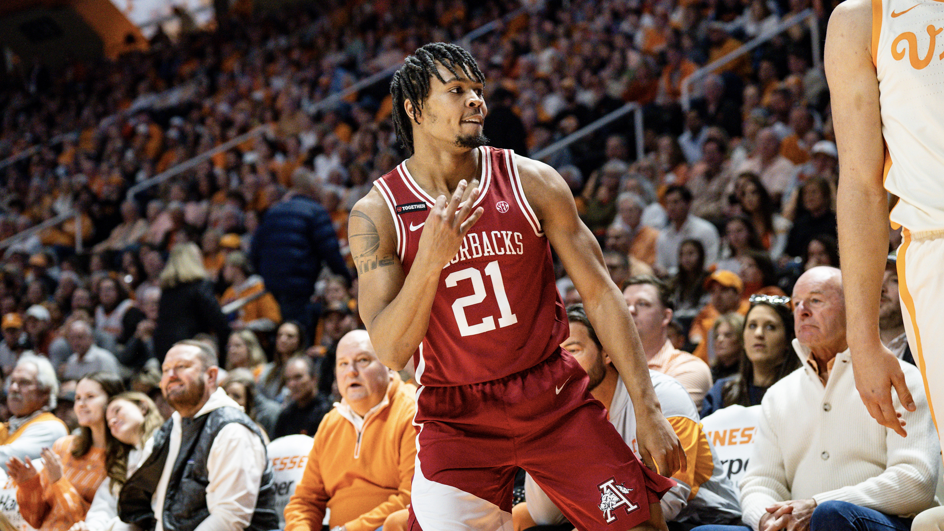 #23 Arkansas Falls in SEC Opener at #1 Tennessee