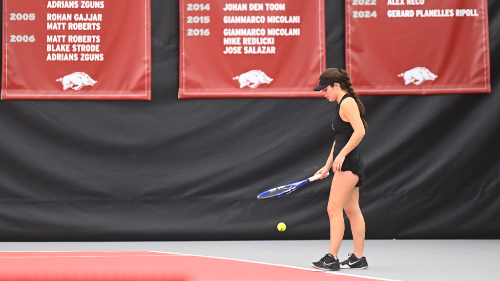 Women’s Tennis Set to Face Kansas and Wisconsin