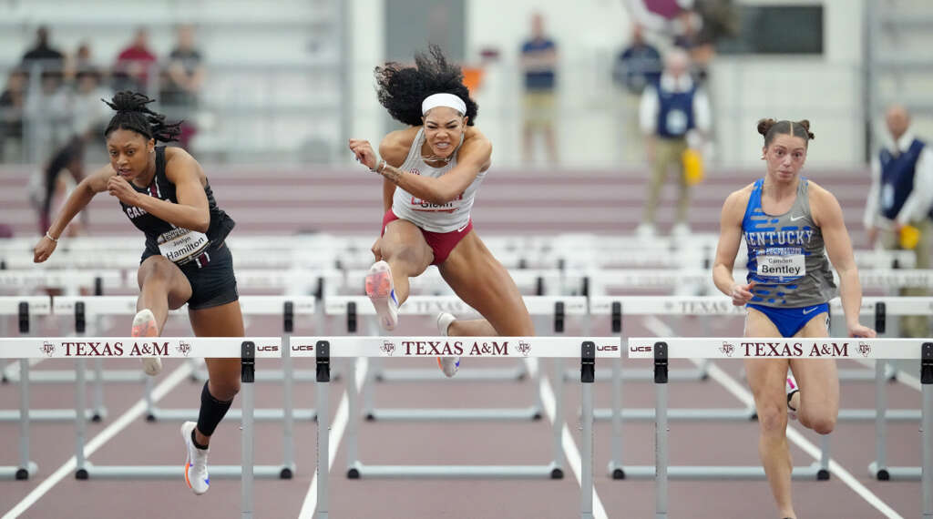 Arkansas advances well in qualifying events at SEC Indoor