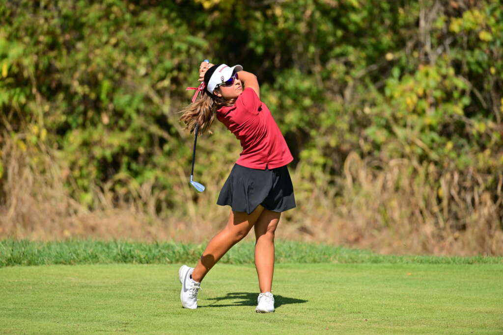 Razorbacks Move Up to Third Place after Round 2 at Puerto Rico Classic