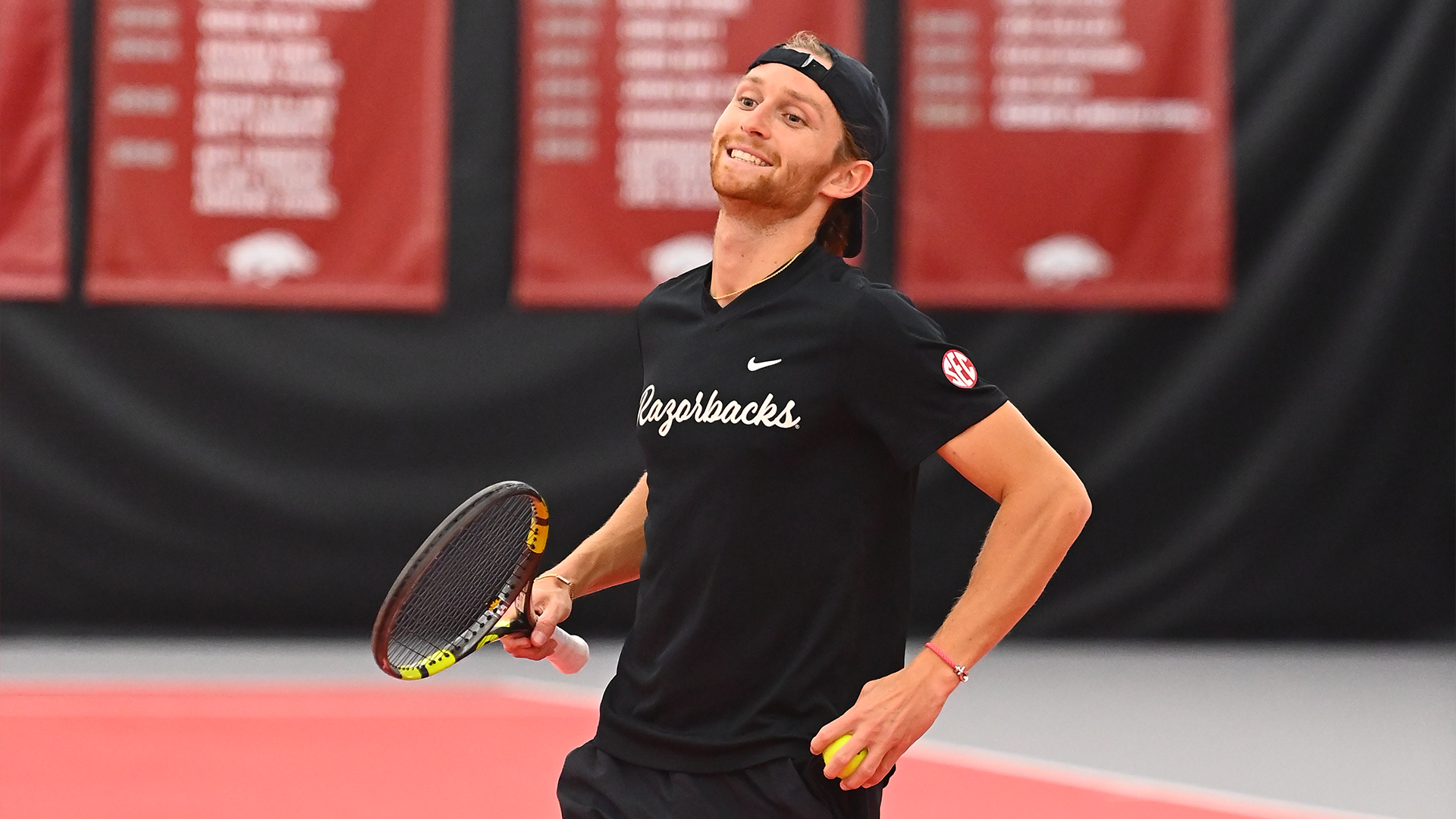 No. 39 Men’s Tennis Splits Home Doubleheader Against No. 18 Tennessee, Southern Miss