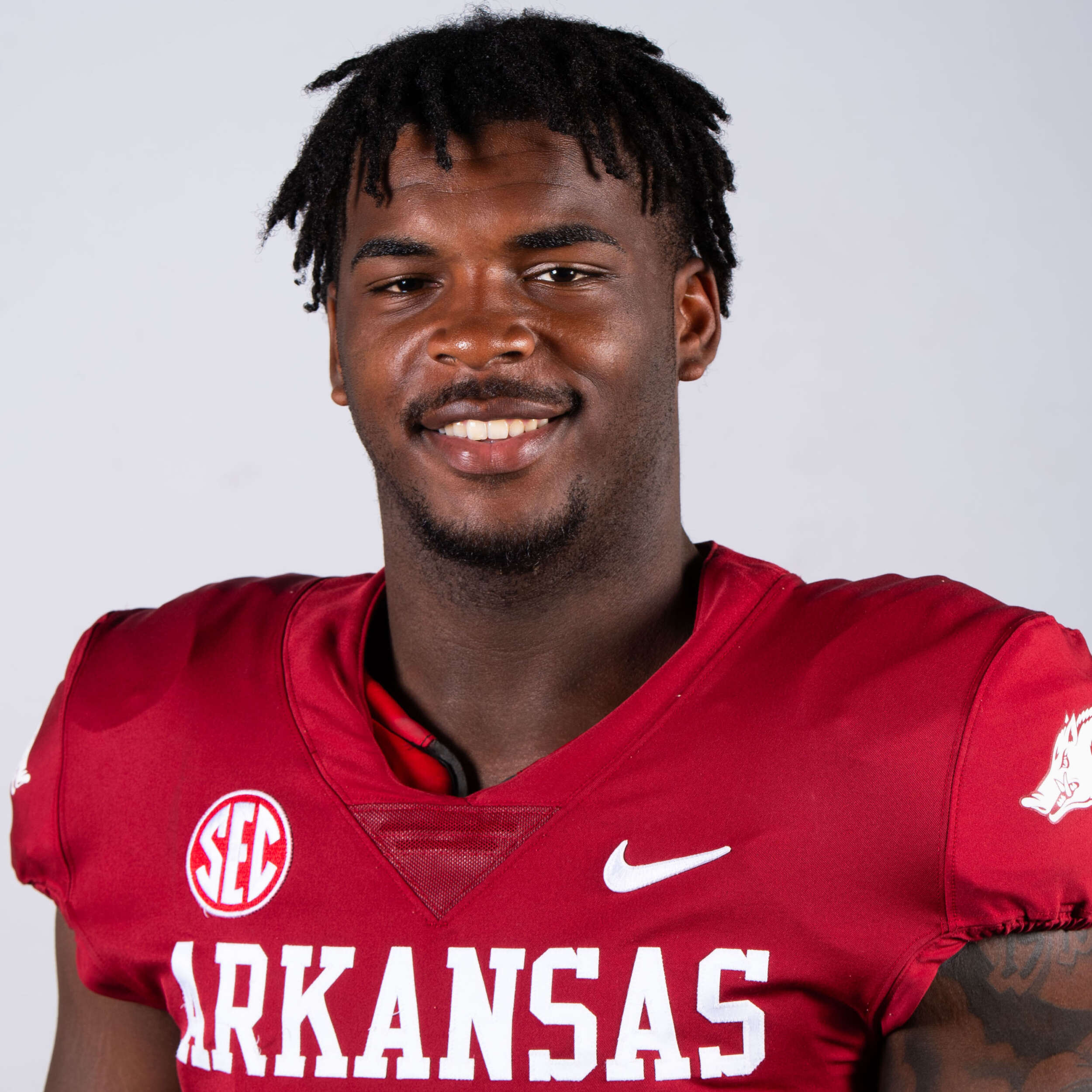 Braylen Russell - Football - Arkansas Razorbacks