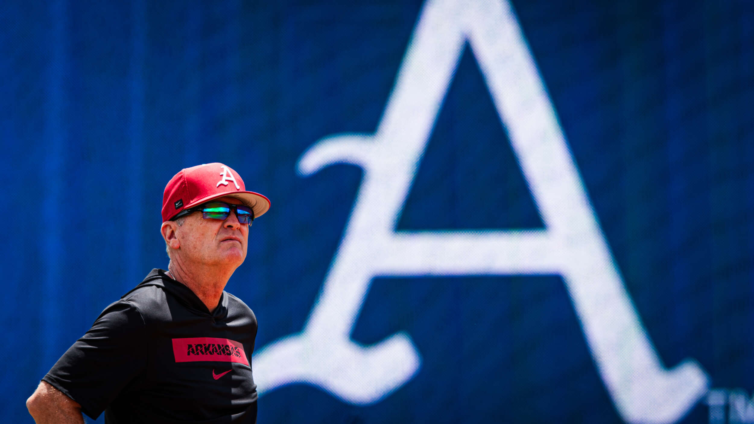 Arkansas, Tennessee Square Off in NCAA Fayetteville Super Regional