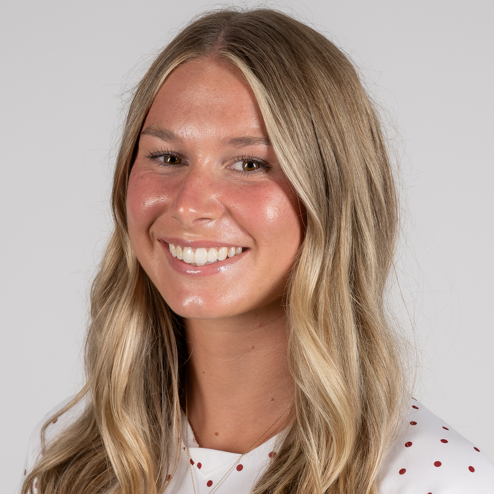 Ainsley Erzen - Soccer - Arkansas Razorbacks