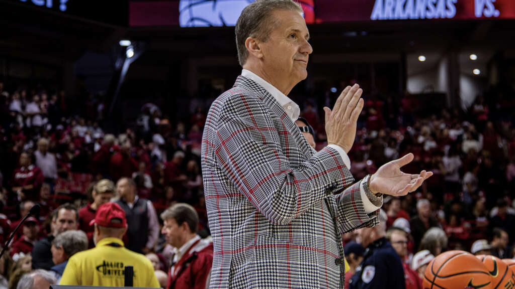 Arkansas to Play at Michigan State