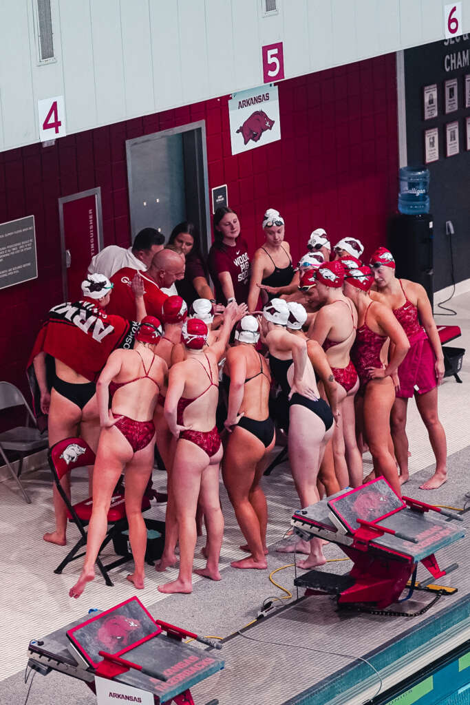 Razorback Swimmers Start Season with All-Arkansas Invite